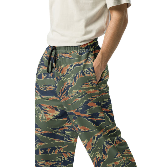 Equador Tiger Stripe Orange CAMO Unisex Wide-Leg Joggers