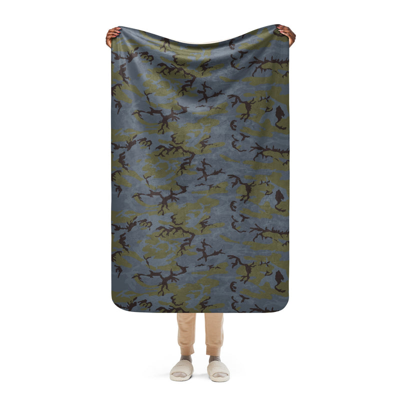 ERDL Black Forest CAMO Sherpa Blanket - 37″×57″