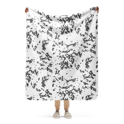 Finnish Lumikuvio Snow CAMO Sherpa blanket - 50″×60″ - Blankets