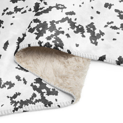 Finnish Lumikuvio Snow CAMO Sherpa blanket - Blankets