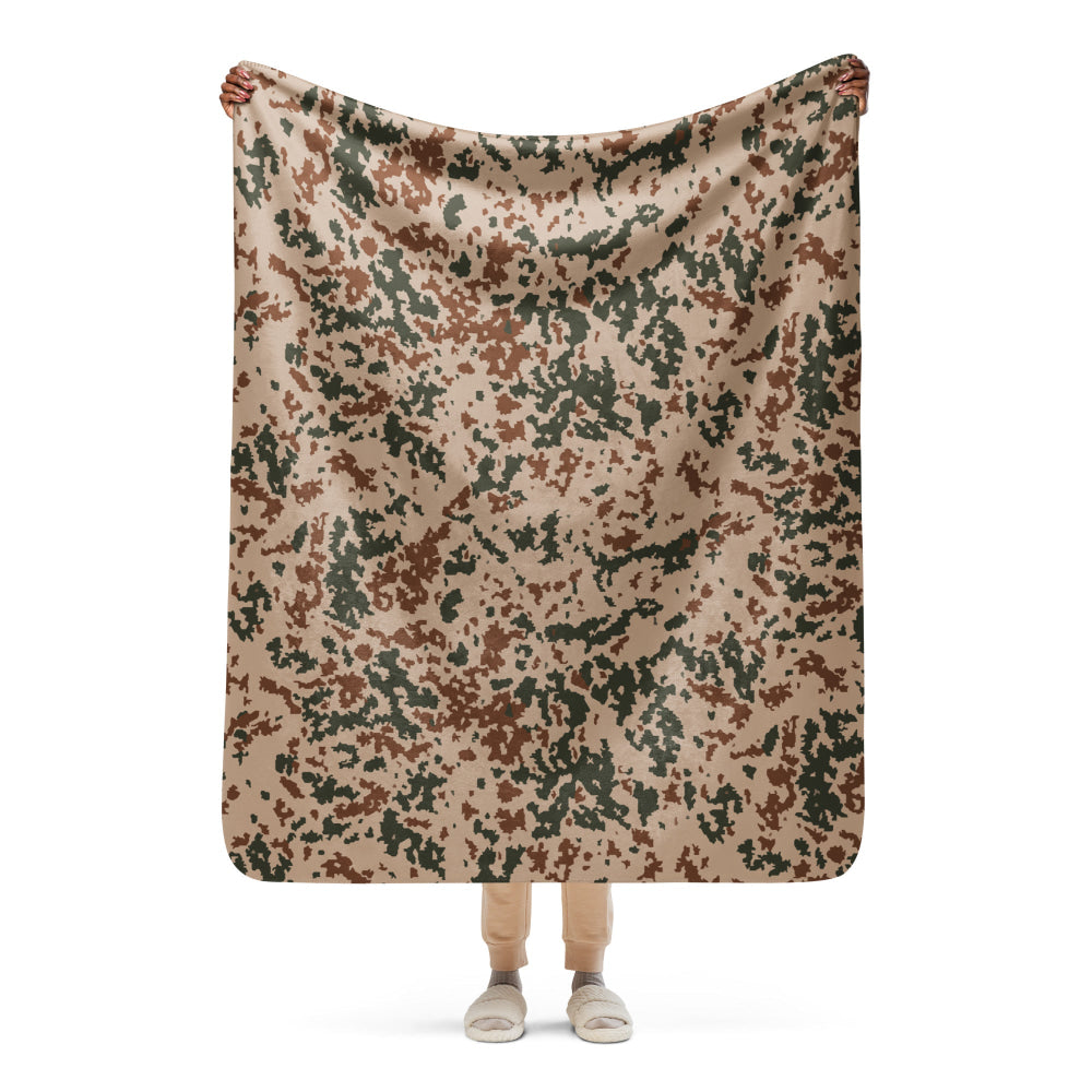 Finnish M04 Hellepuku Desert CAMO Sherpa blanket - 50″×60″ - Blanket