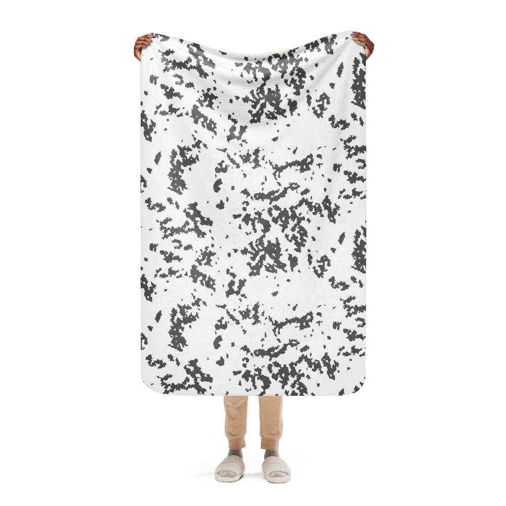 Finnish M05 Lumikuvio Snow CAMO Sherpa blanket - 37″×57″ - Blanket