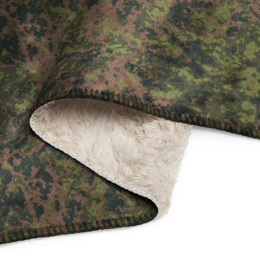 Finnish M05 Maastokuvio CAMO Sherpa blanket Blankets