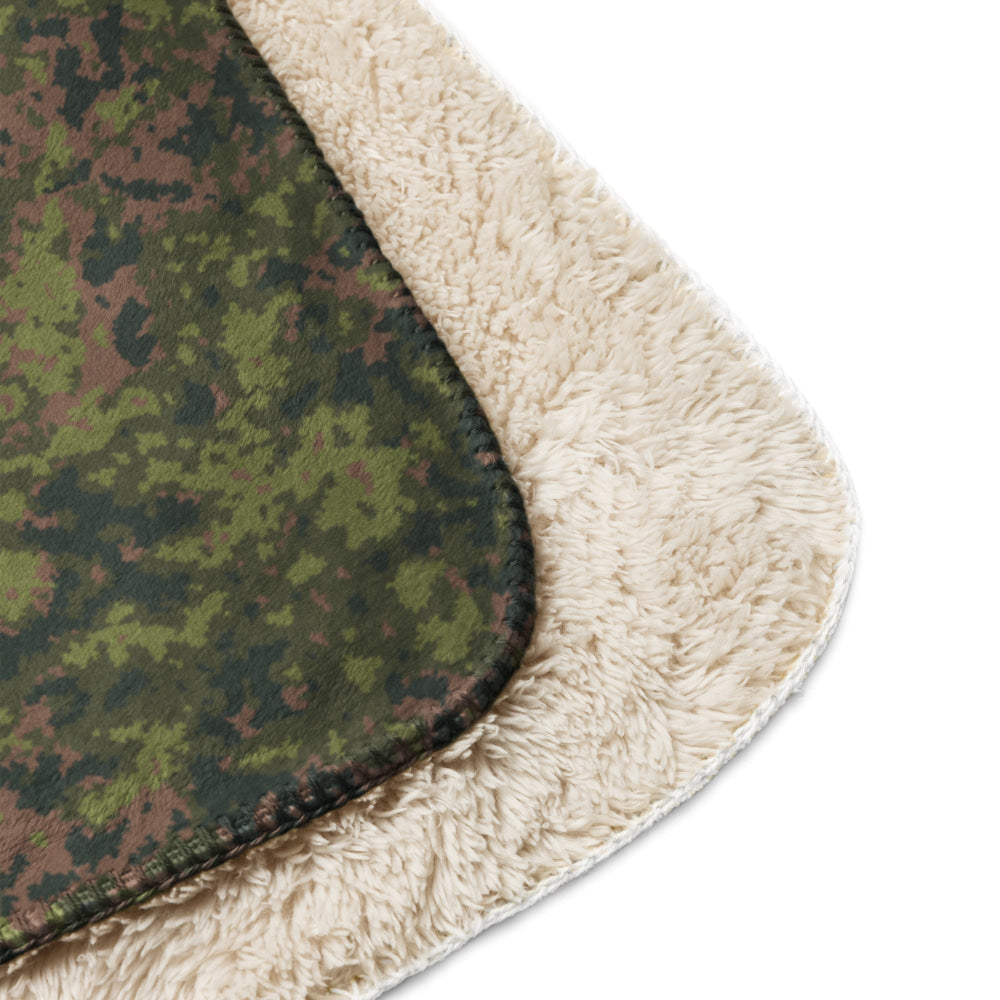 Finnish M05 Maastokuvio CAMO Sherpa blanket - Blanket