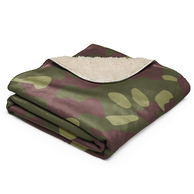 M62 Cucumber Relish CAMO Sherpa Blanket