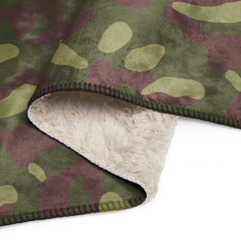 M62 Cucumber Relish CAMO Sherpa Blanket