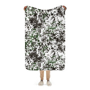 Flecktarn Scandinavian Snow CAMO Sherpa Blanket - 37″×57″