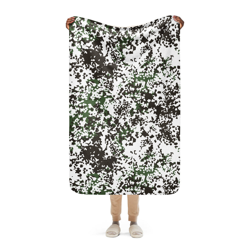 Flecktarn Scandinavian Snow CAMO Sherpa Blanket - 37″×57″