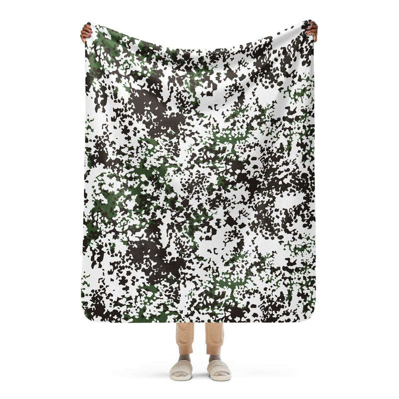Flecktarn Scandinavian Snow CAMO Sherpa Blanket - 50″×60″