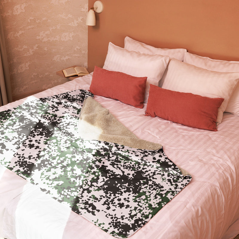 Flecktarn Scandinavian Snow CAMO Sherpa Blanket