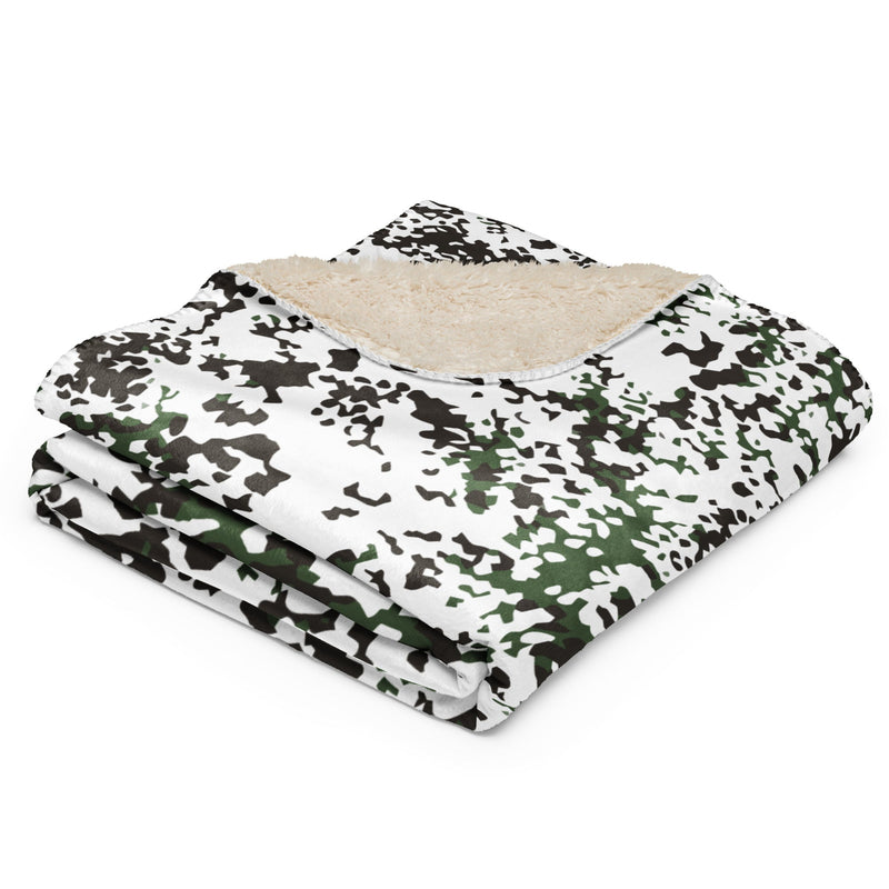 Flecktarn Scandinavian Snow CAMO Sherpa Blanket