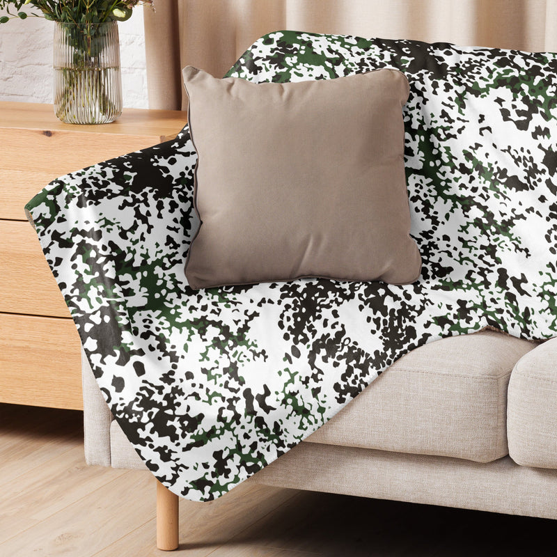Flecktarn Scandinavian Snow CAMO Sherpa Blanket