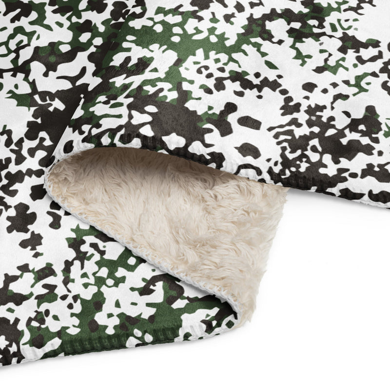 Flecktarn Scandinavian Snow CAMO Sherpa Blanket
