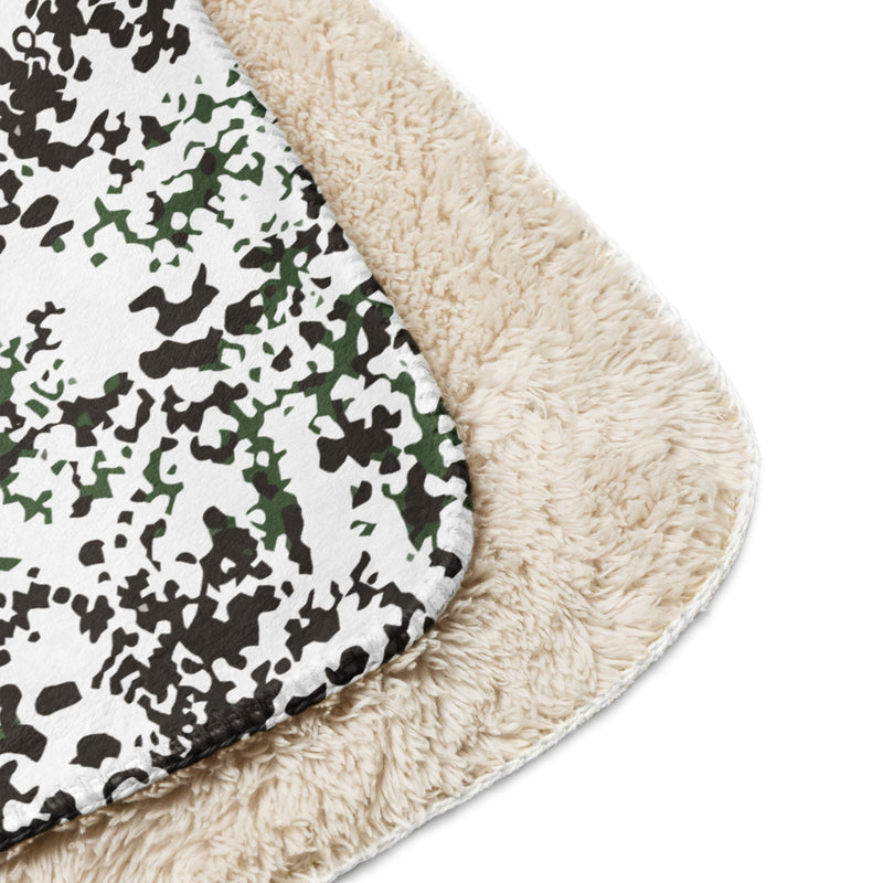 Flecktarn Scandinavian Snow CAMO Sherpa Blanket