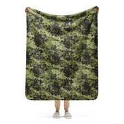Flecktarn Scandinavian Woodland CAMO Sherpa Blanket - 50″×60″