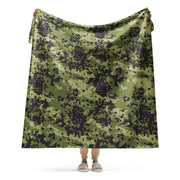 Flecktarn Scandinavian Woodland CAMO Sherpa Blanket - 60″×80″