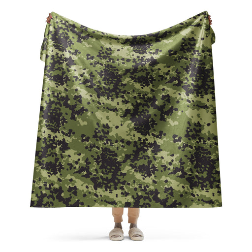 Flecktarn Scandinavian Woodland CAMO Sherpa Blanket - 60″×80″