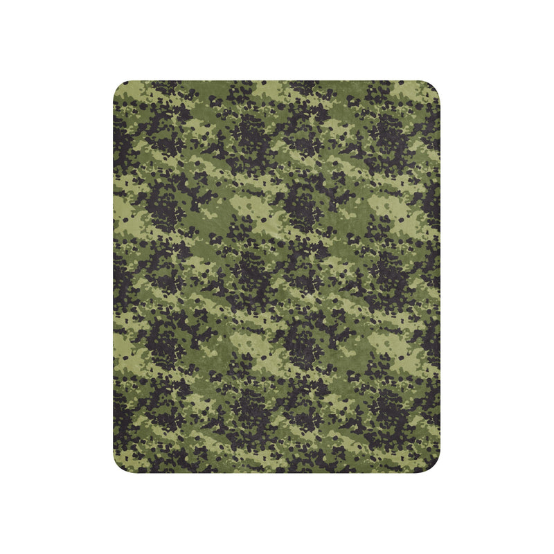Flecktarn Scandinavian Woodland CAMO Sherpa Blanket
