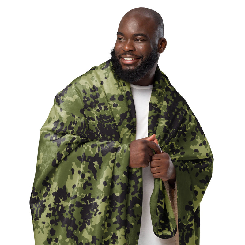 Flecktarn Scandinavian Woodland CAMO Sherpa Blanket