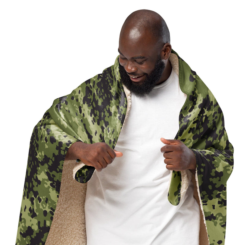 Flecktarn Scandinavian Woodland CAMO Sherpa Blanket