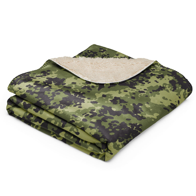 Flecktarn Scandinavian Woodland CAMO Sherpa Blanket