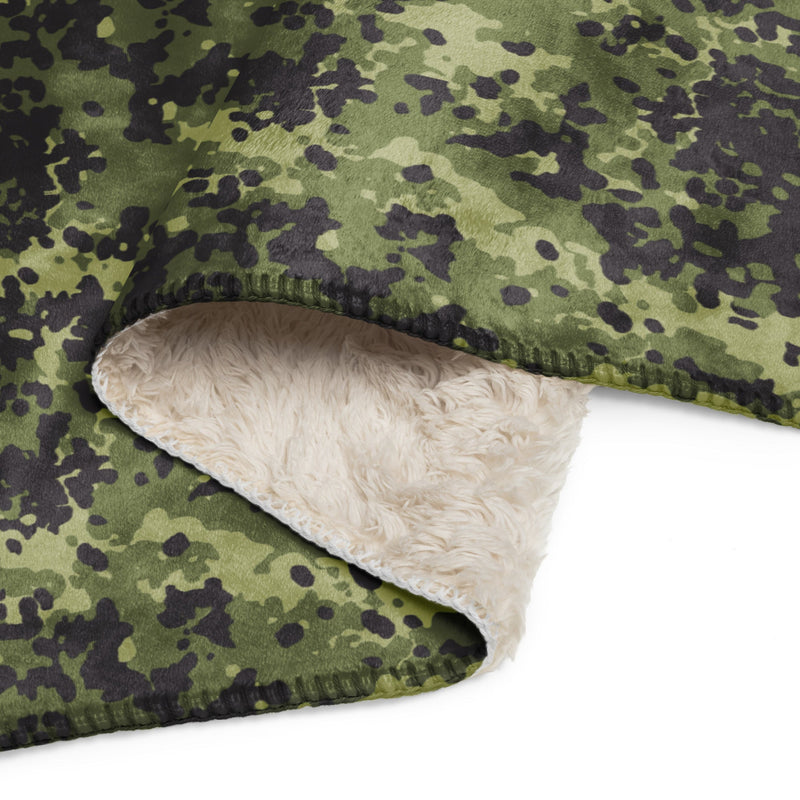 Flecktarn Scandinavian Woodland CAMO Sherpa Blanket