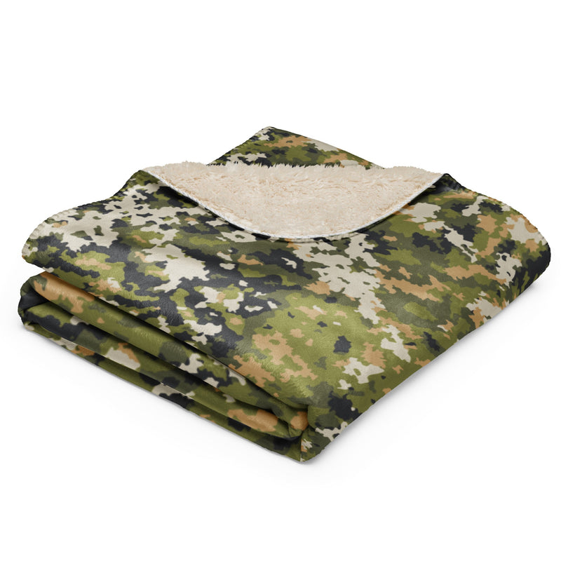Fractal Lichenwood CAMO Sherpa Blanket