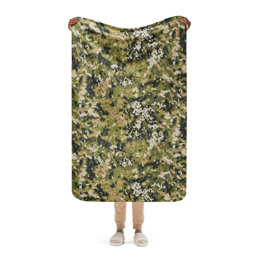 Fractal Lichenwood CAMO Sherpa Blanket - 37″×57″