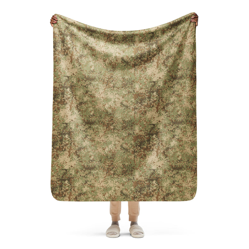 Fractal Mosaic Arid CAMO Sherpa Blanket - 50″×60″
