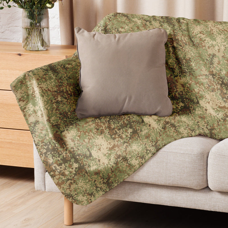 Fractal Mosaic Arid CAMO Sherpa Blanket
