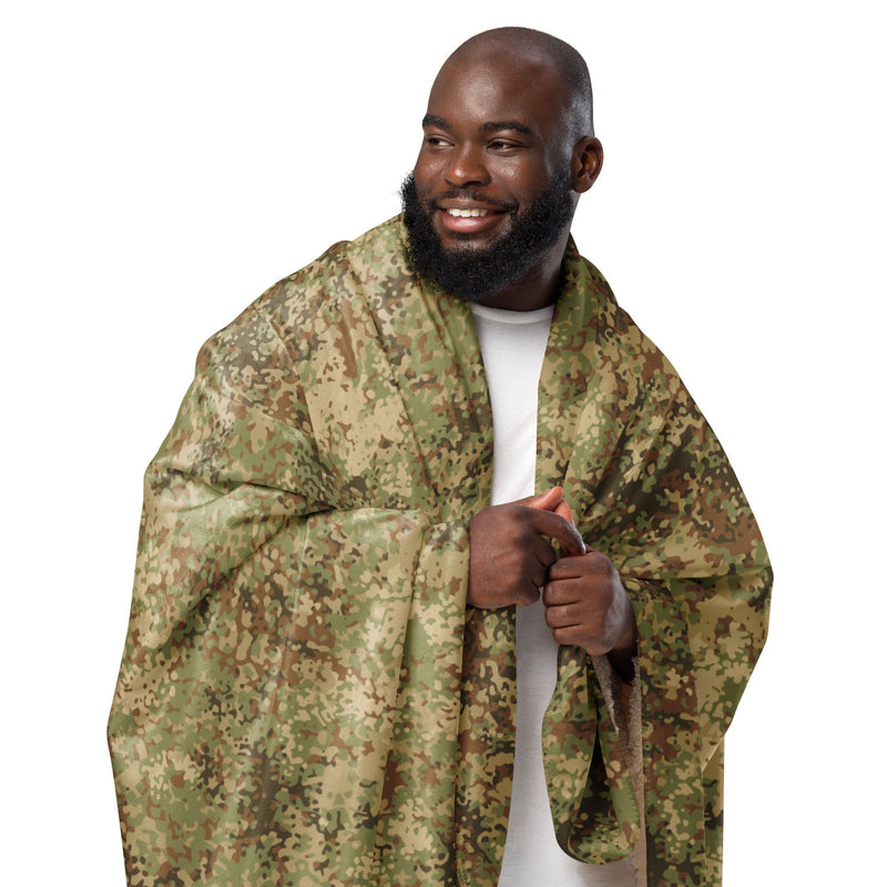 Fractal Mosaic Arid CAMO Sherpa Blanket