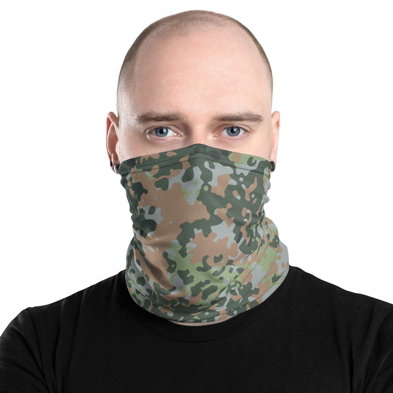 Fractal Mosaic Woodland CAMO Neck Gaiter - Head