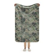 Fractal Mosaic Woodland CAMO Sherpa Blanket - 37″×57″