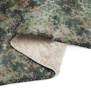 Fractal Mosaic Woodland CAMO Sherpa Blanket