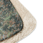 Fractal Mosaic Woodland CAMO Sherpa Blanket