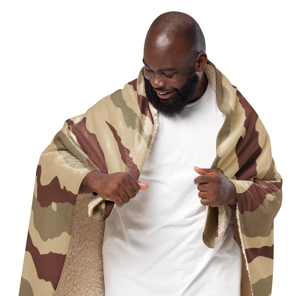 French Daguet Desert CAMO Sherpa blanket - Blanket