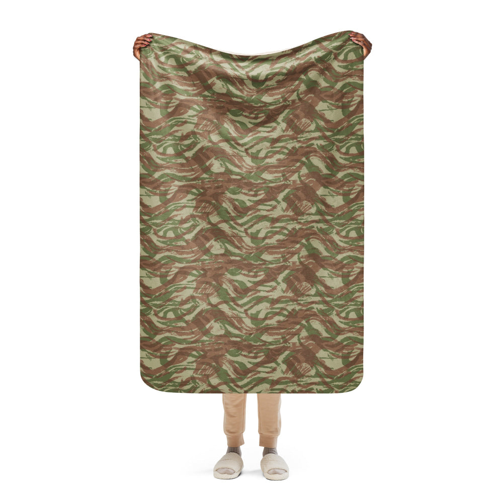 French Lizard A1 Airborne CAMO Sherpa blanket - 37″×57″ - Blanket