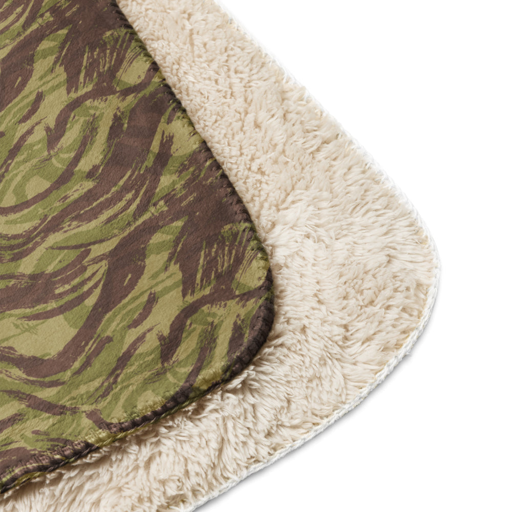 French Lizard C1 All Arms Uniform CAMO Sherpa blanket - Blanket