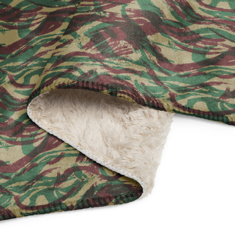 French Lizard D Algerian War CAMO Sherpa blanket - Blanket