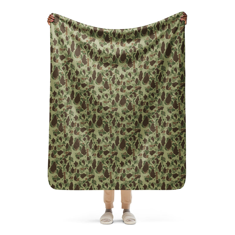 Frog Skin M1942 Jungle CAMO Sherpa Blanket - 50″×60″