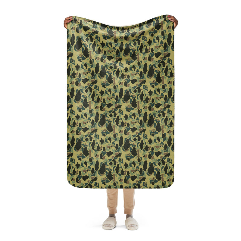 Frog Skin Olive Canopy CAMO Sherpa Blanket - 37″×57″