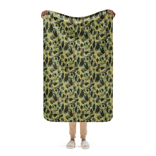 Frog Skin Olive Canopy CAMO Sherpa Blanket - 37″×57″