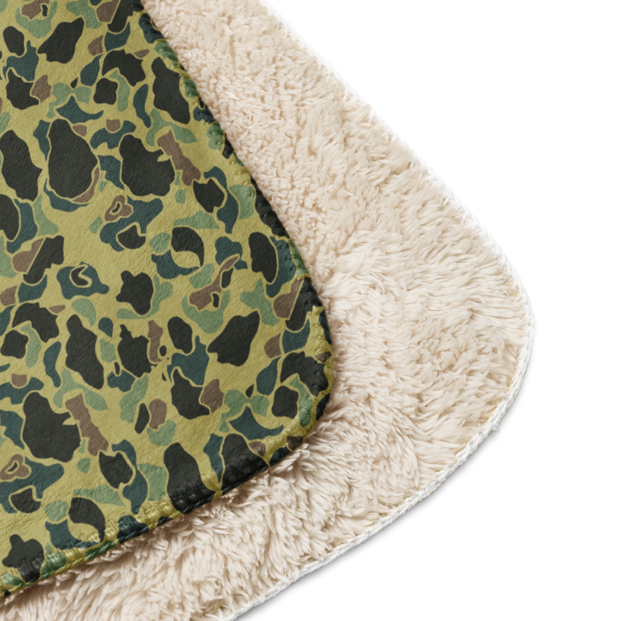 CAMO HQ - Frog Skin Olive Canopy CAMO Sherpa Blanket - Worldwide