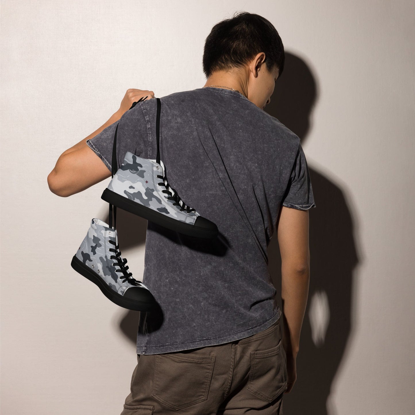 Frozen Tundra Topo CAMO Mens high top canvas shoes - High Top Canvas Shoes