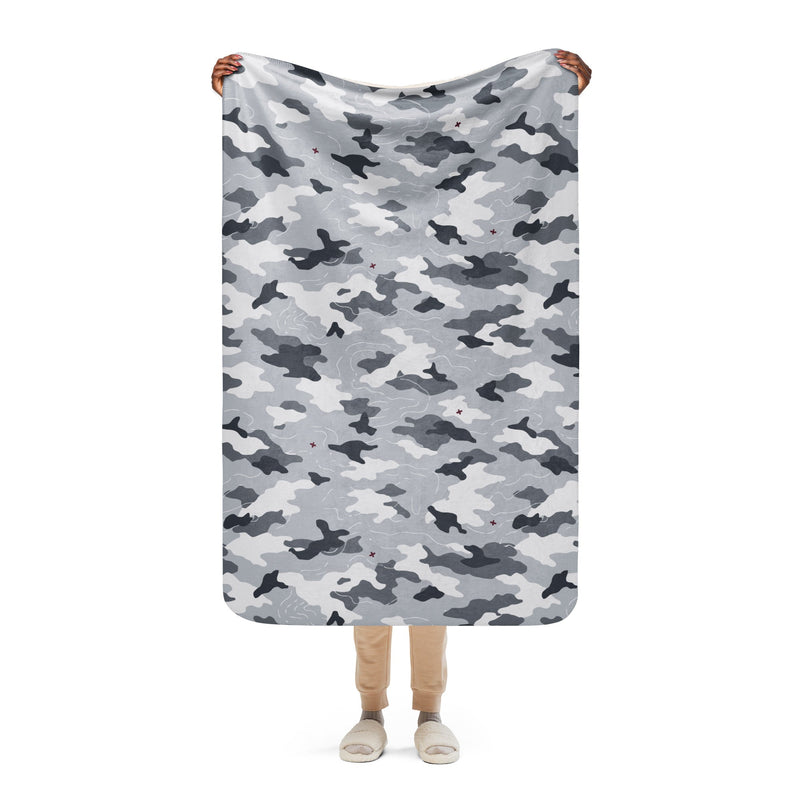 Frozen Tundra Topo CAMO Sherpa Blanket - 37″×57″