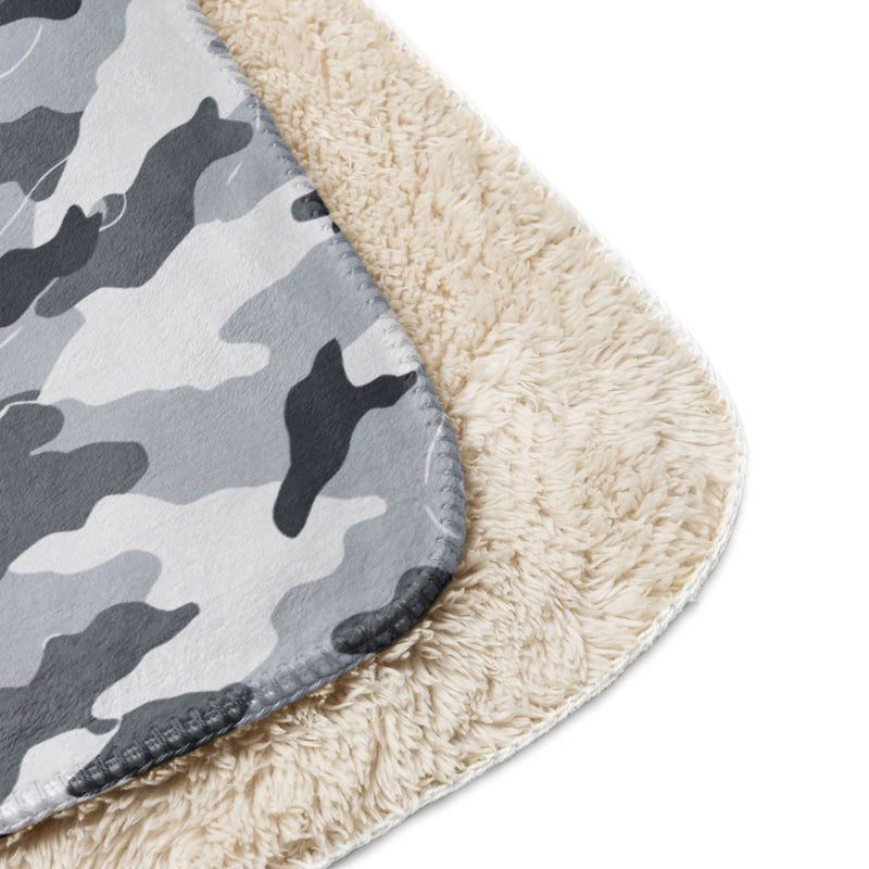 Frozen Tundra Topo CAMO Sherpa Blanket