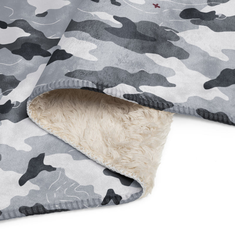 Frozen Tundra Topo CAMO Sherpa Blanket