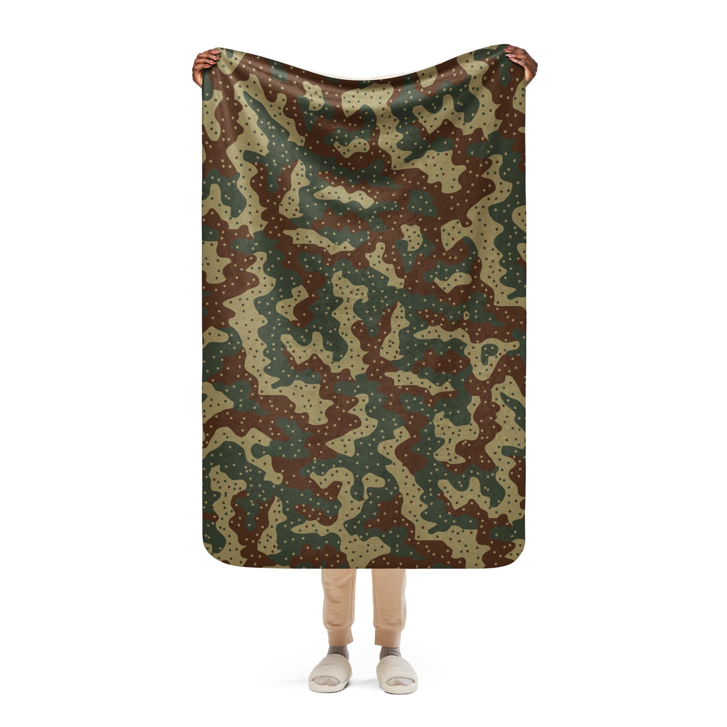German Ambush Daimler-Benz Tank CAMO Sherpa Blanket - 37″×57″