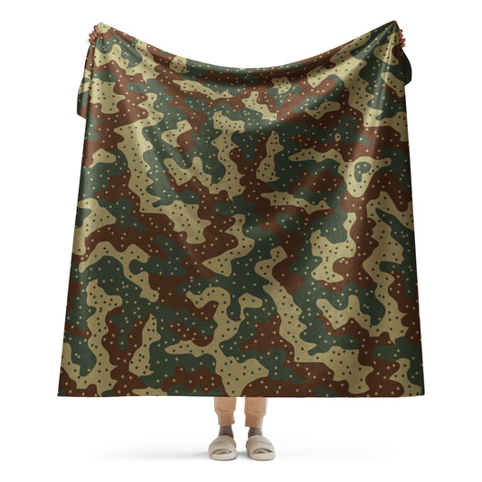 German Ambush Daimler-Benz Tank CAMO Sherpa blanket - 60″×80″ - Blankets