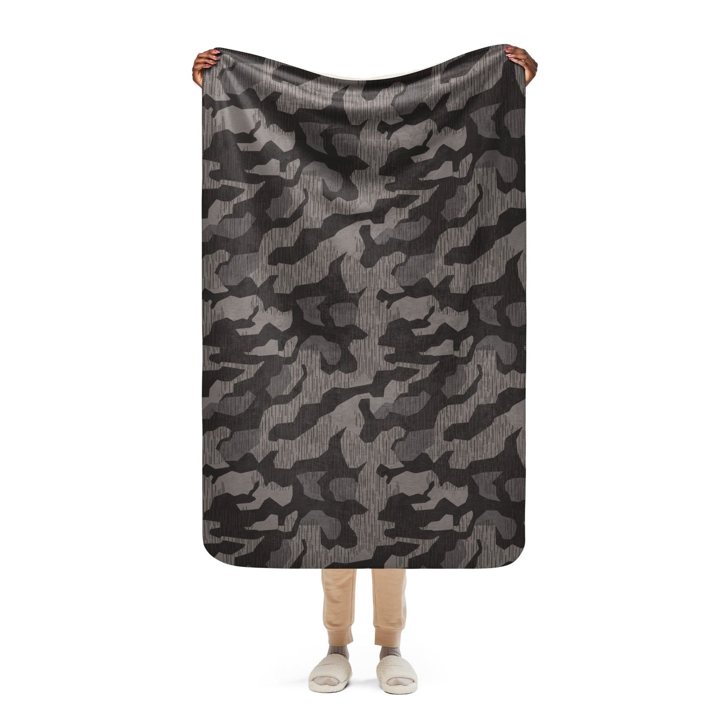 German Black Forest Splinter CAMO Sherpa Blanket - 37″×57″